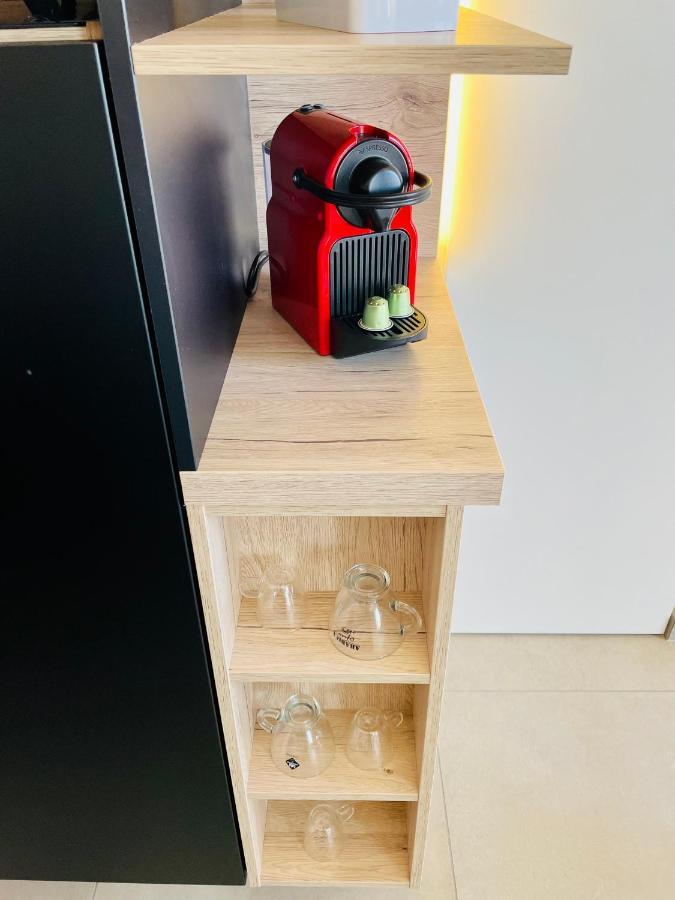 Studio Bel Mod Mont D'Or - Belvedere Moderne Lyon Bagian luar foto